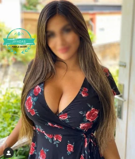 karishma housewife escort