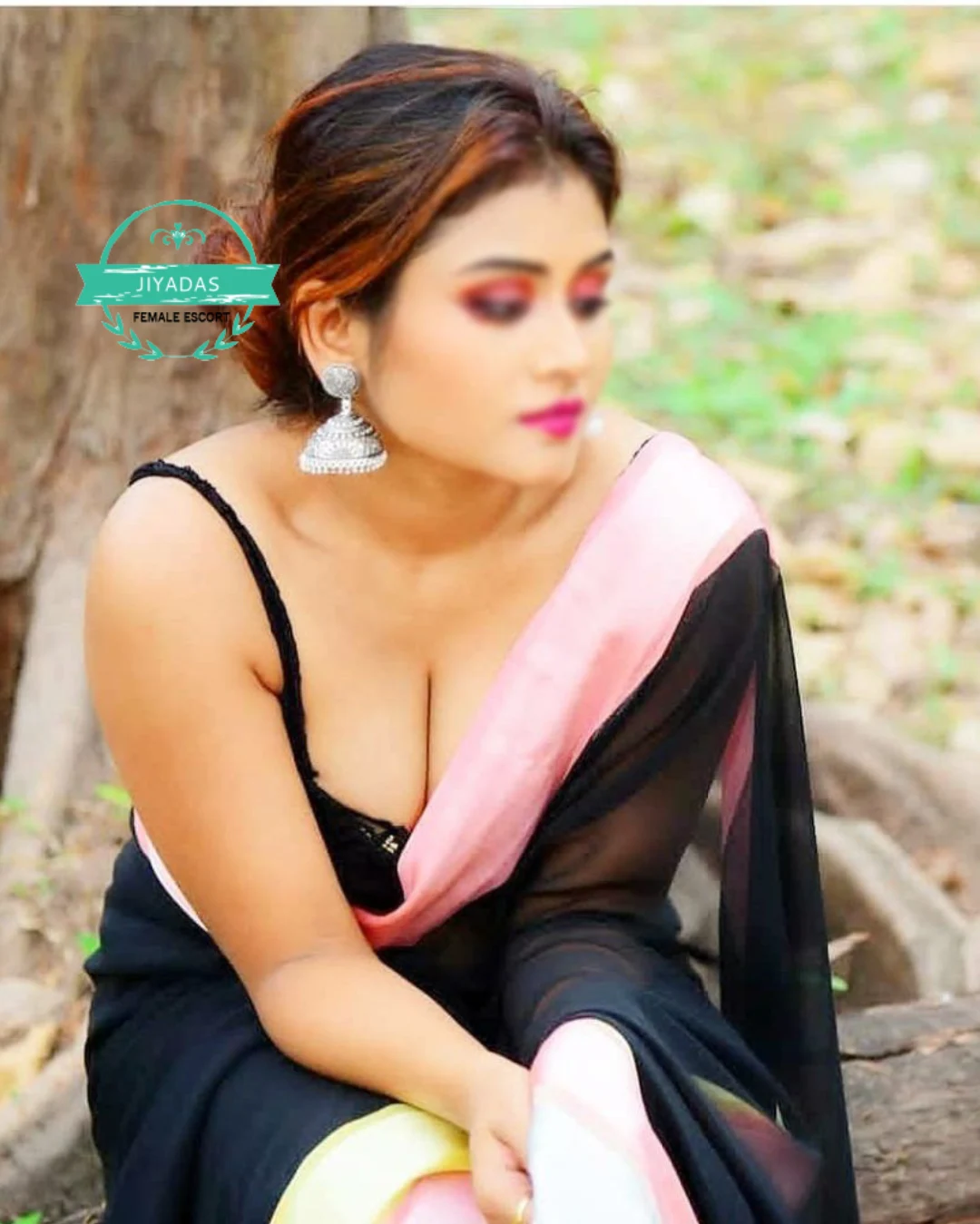 karishma housewife escort